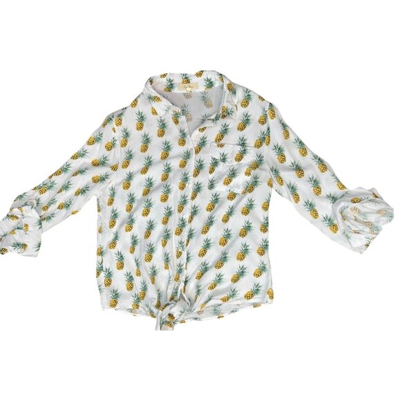(6 for $25) Love Notes Button Down Tie Frontβ Shirt in Pineapple Print-Medium - Picture 6 of 6